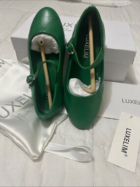 Girls' Green Quilted Luxelim Dress Shoes with Adjustable Strap